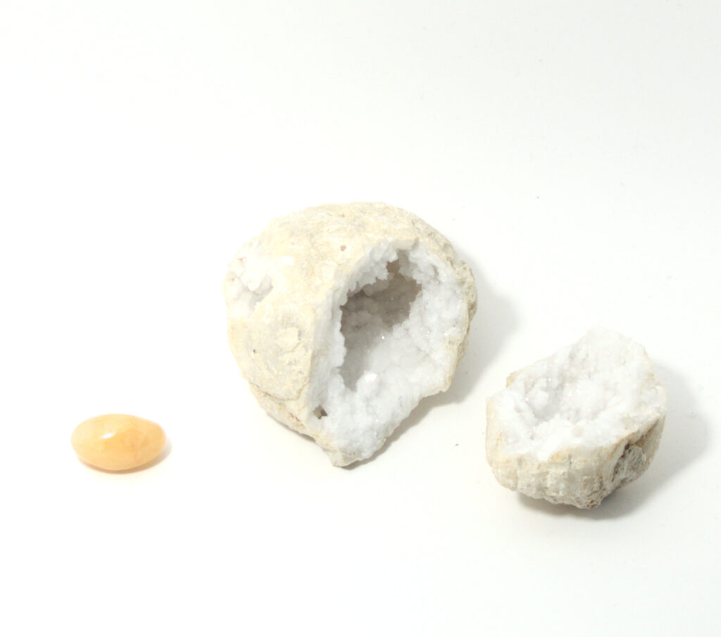 geoda y minerales aventurina amarilla 0001